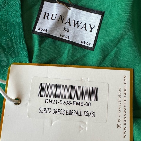 NWT Runaway XS Serita Dress Emerald Green Mini Party Cocktail Cape Shoulder - Picture 4 of 8